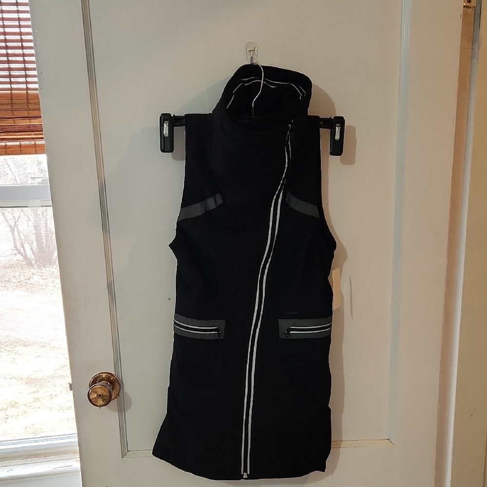 NWT BLANC NOIR VEST